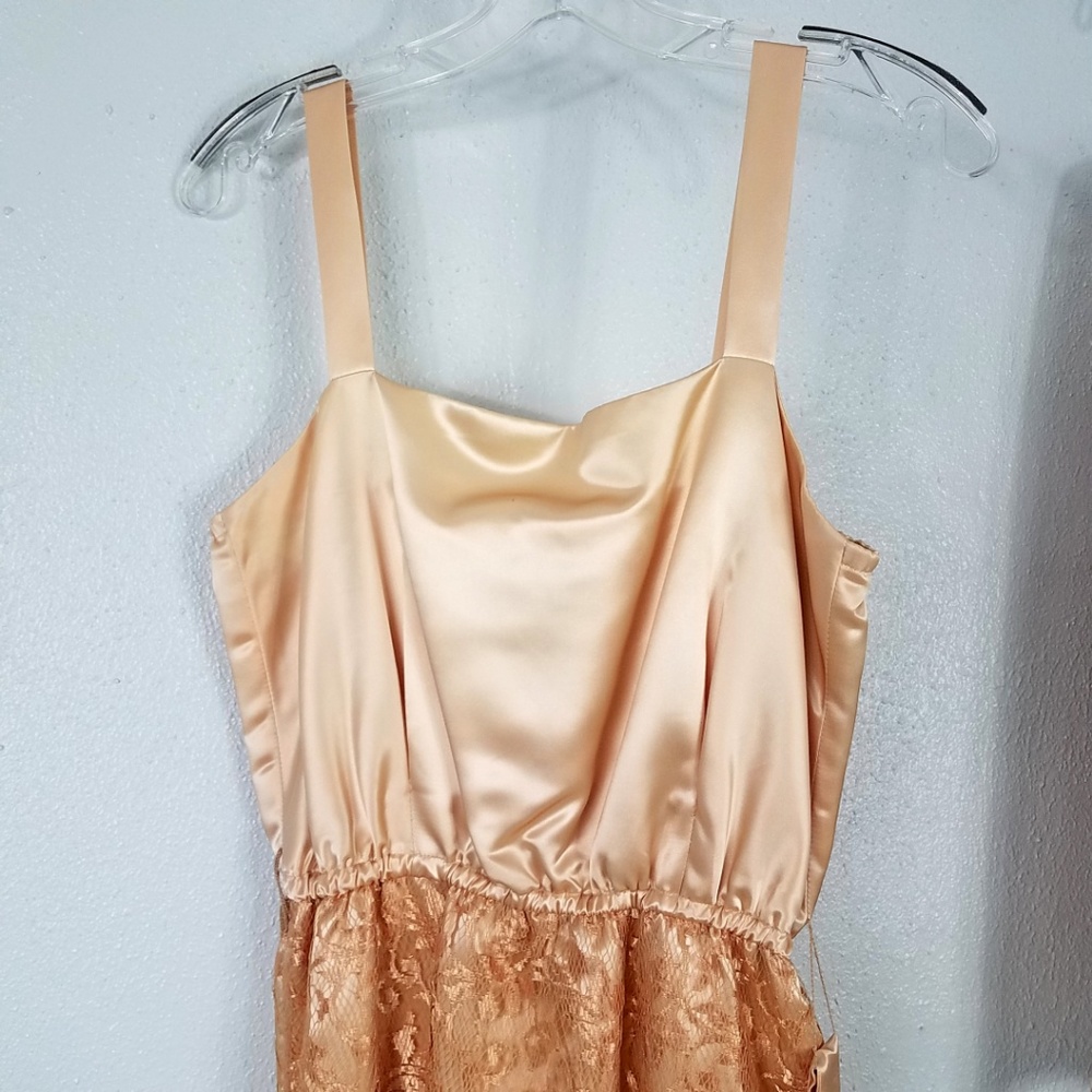 Gorgeous! Women's Formal Jacket & Dress Set - Picture 4 of 8
